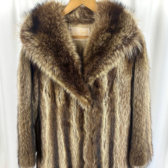 Vintage Sellers-Gough Toronto Racoon Fur Coat •  Fully Lined • Winter • Small - Picture 2 of 10